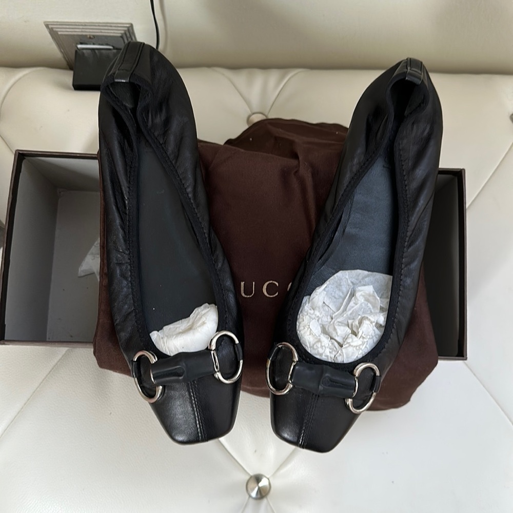 Gucci black flats. Size 37.5